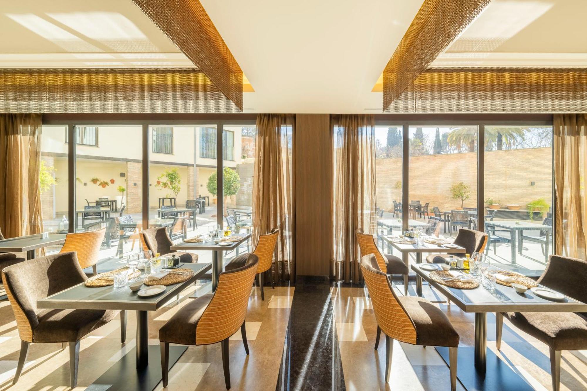Aurea Washington Irving By Eurostars Hotel Company Granada Bagian luar foto The restaurant